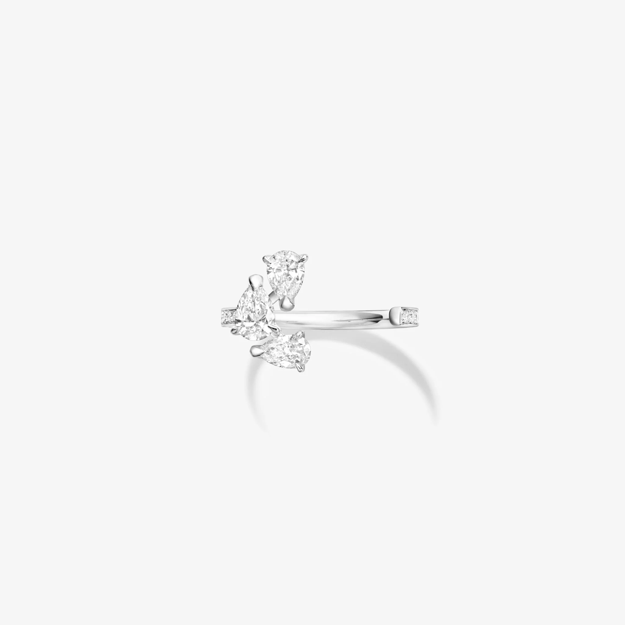 Serti sur Vide ring set with 3 diamonds - Image 3